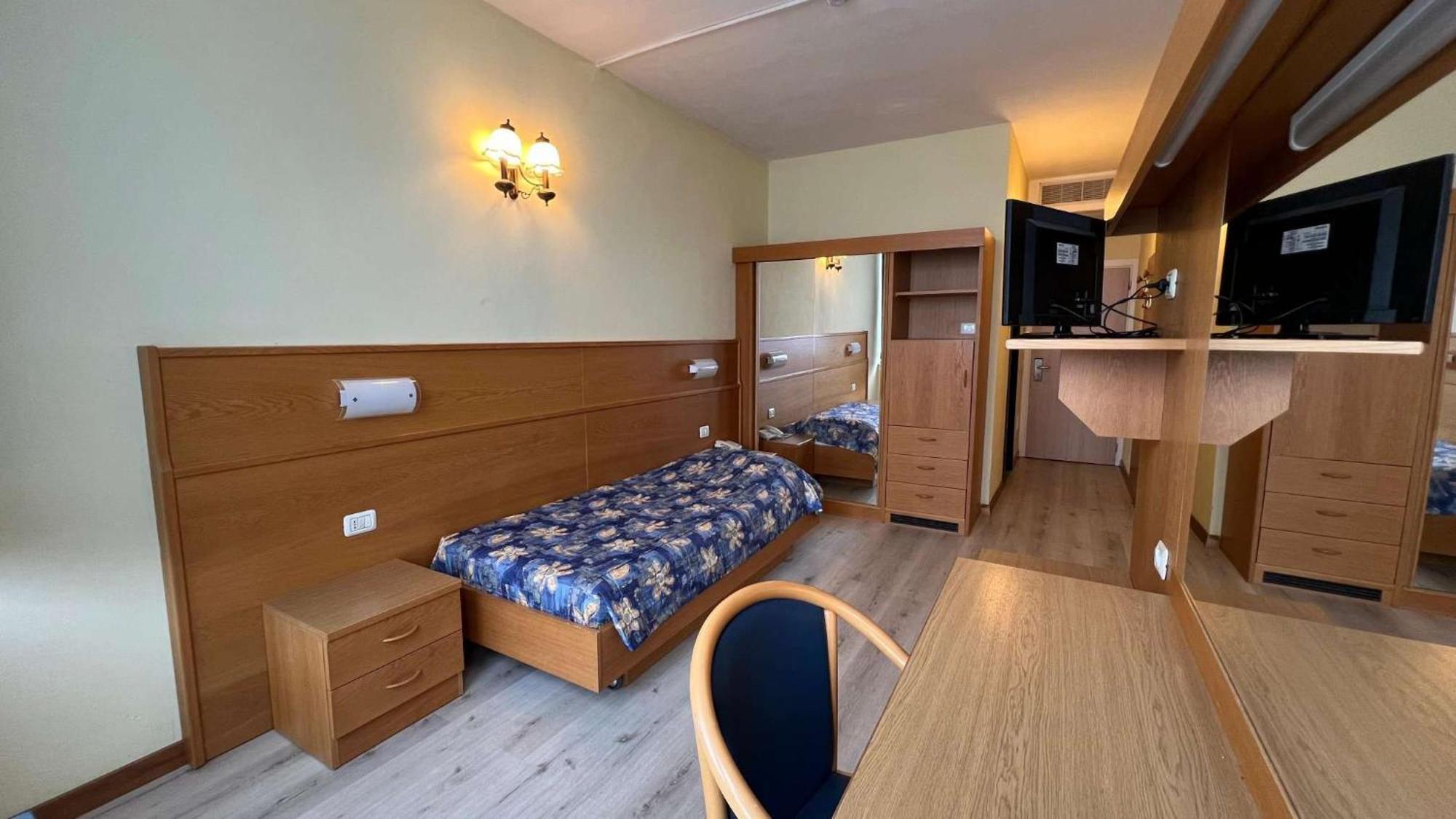 Standard Single Room,1566957170:JPEG