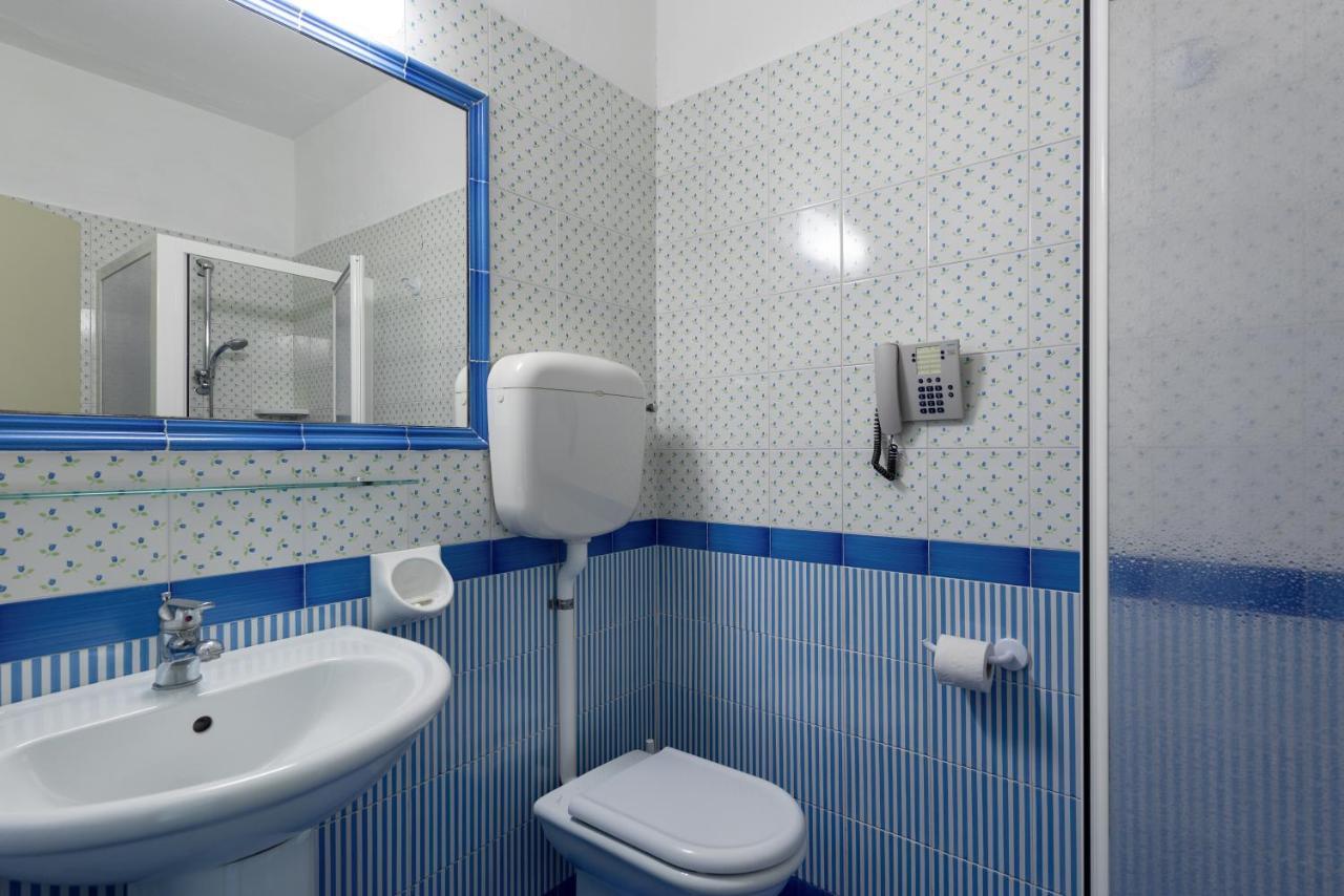 Basic Twin Room,1274677021:JPEG